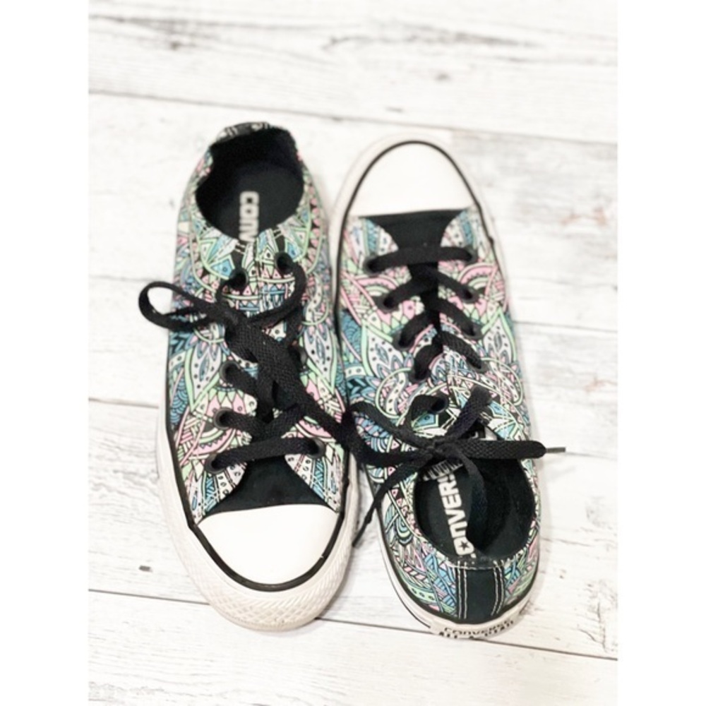 Converse Doodle Art  Unisex Multi Colored Sneakers